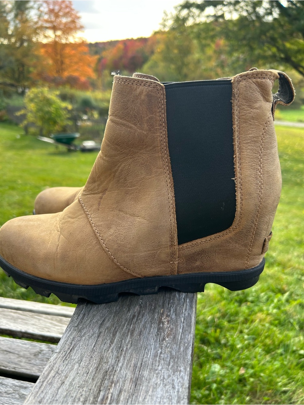 Sorel Tan Chelsea Ankle Boots with Black Elastic Panel